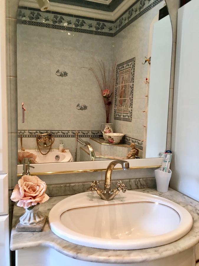 Ádám Apartmanház Apartment Szeged Ngoại thất bức ảnh